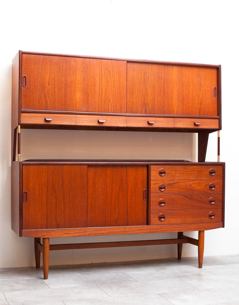 Exceptional Two-Tier 1950s Teak Sideboard, Beautifully Made & Detailed