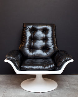 Awesome 1960s Space Age Chair by Morris Futorian